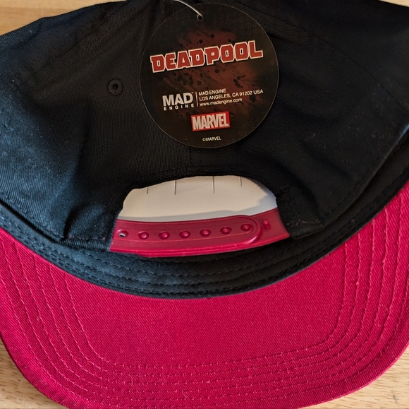 Adult Baseball Cap Deadpool - Picture 2 of 2
